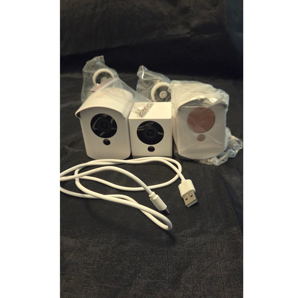 WYZE CAM v2 Cameras